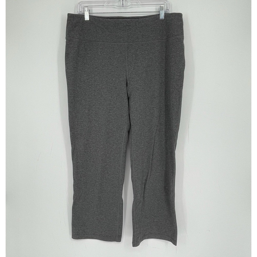 Athletic Works Women's Gray Flare Leg Yoga Capri Pants Size XLP 16-18 Petite